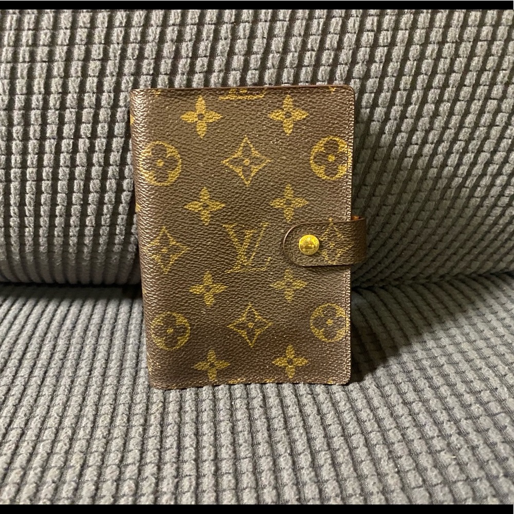 SALE! Louis Vuitton Agenda PM